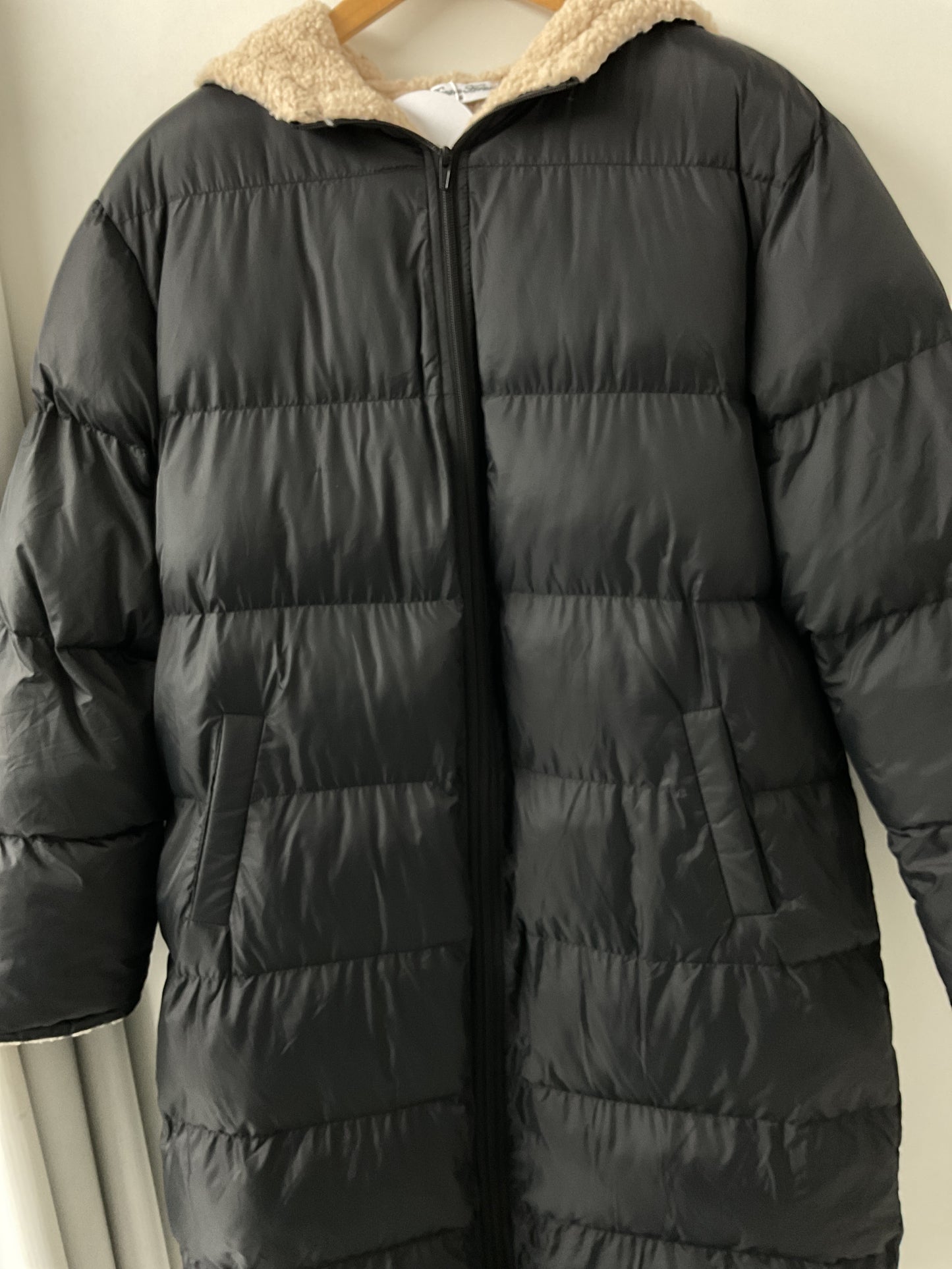 Extra long puffy jacket