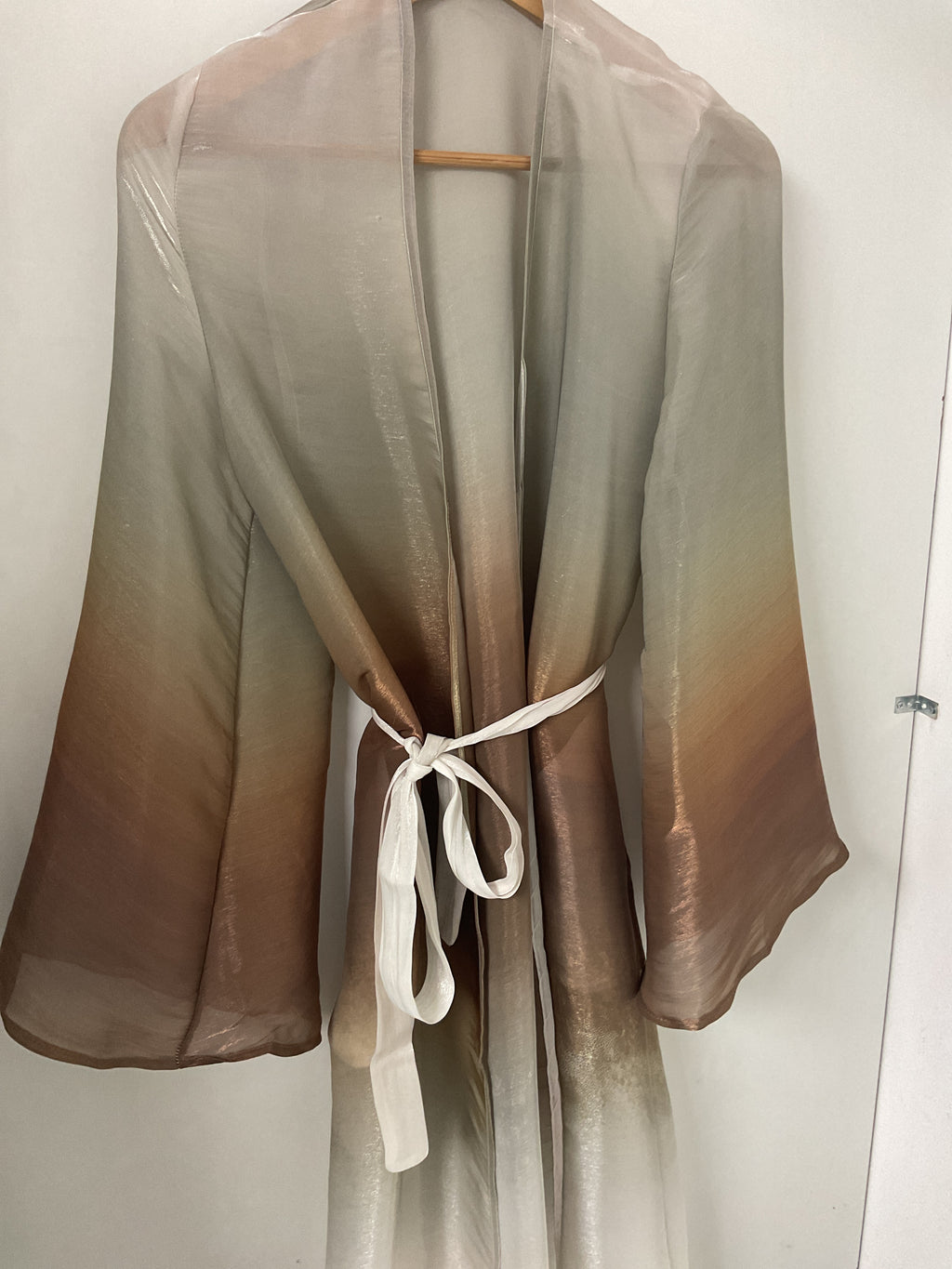Ombré cape