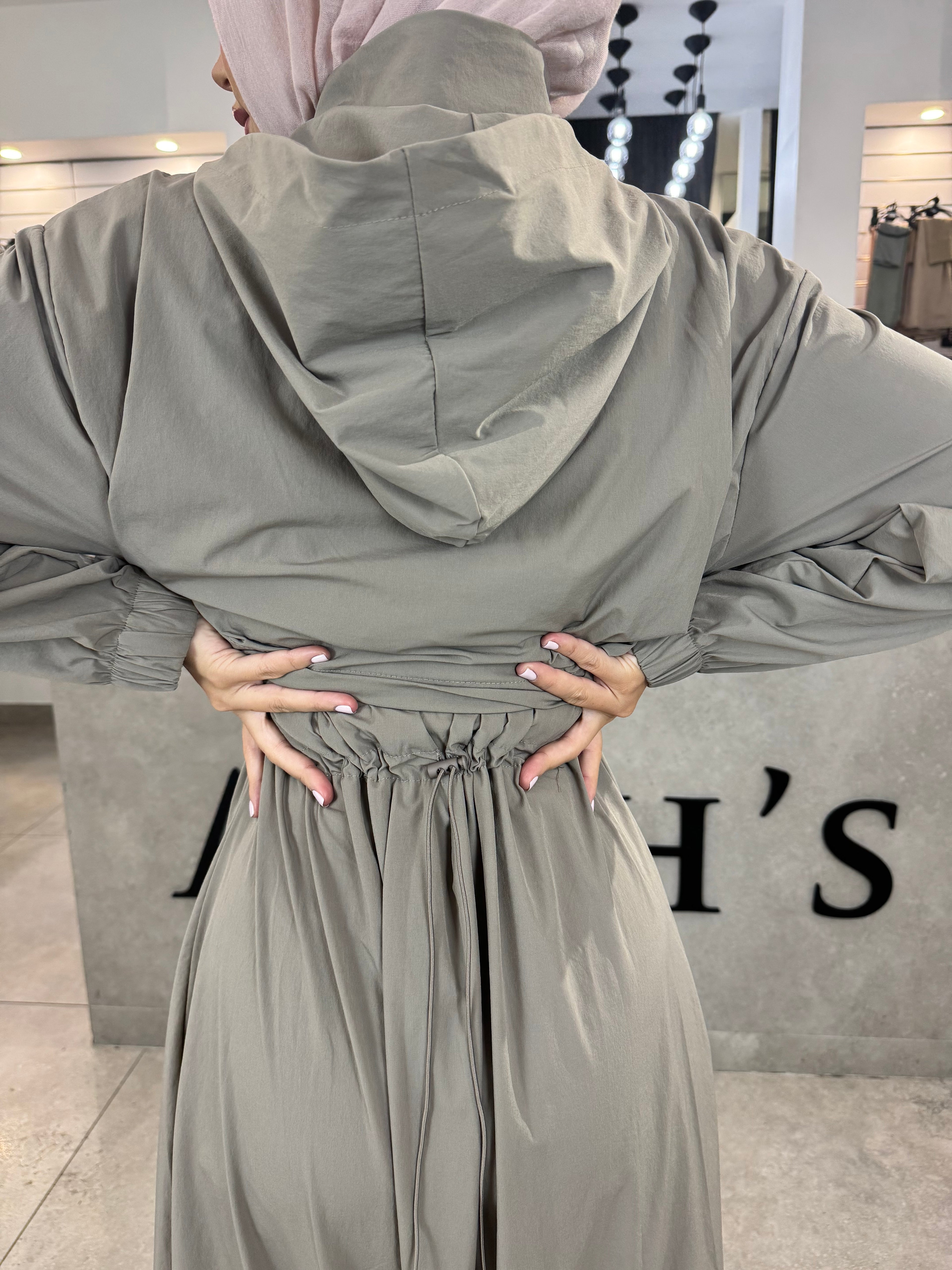 Windbreaker abaya