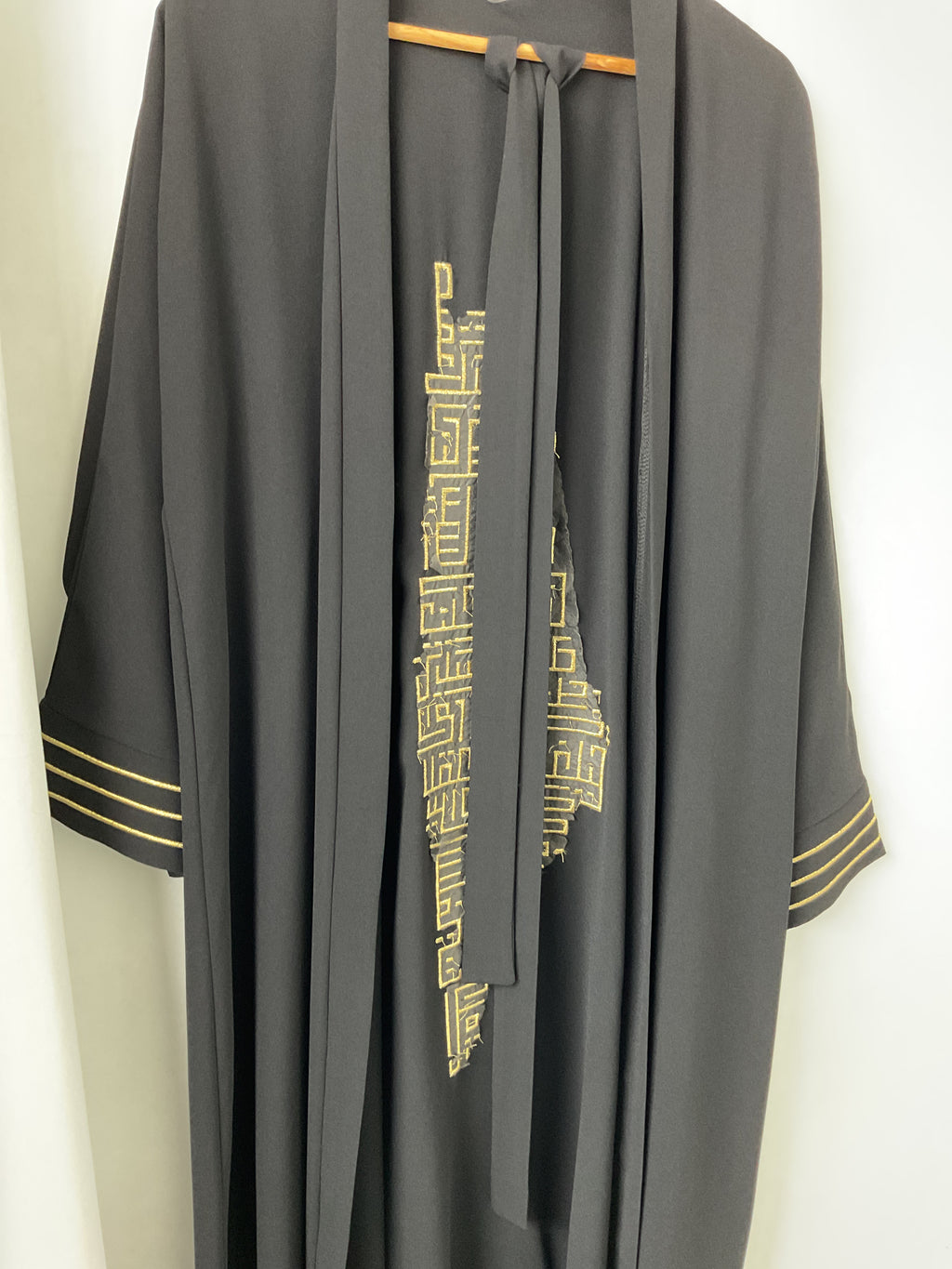 Gold trim Palestine cape