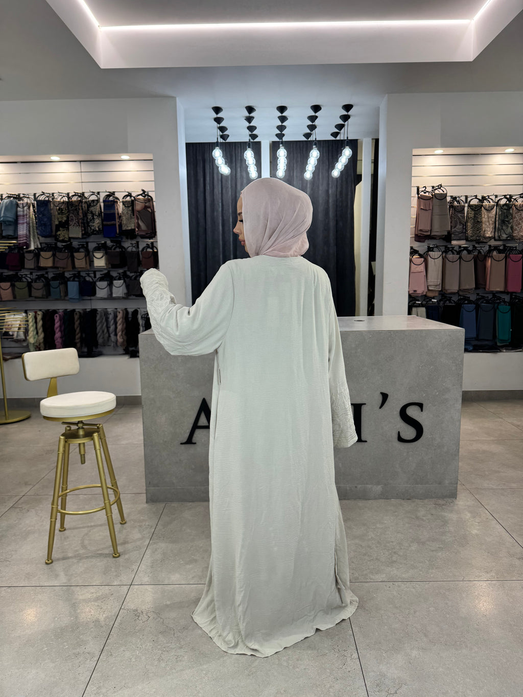 Jayda Abaya set