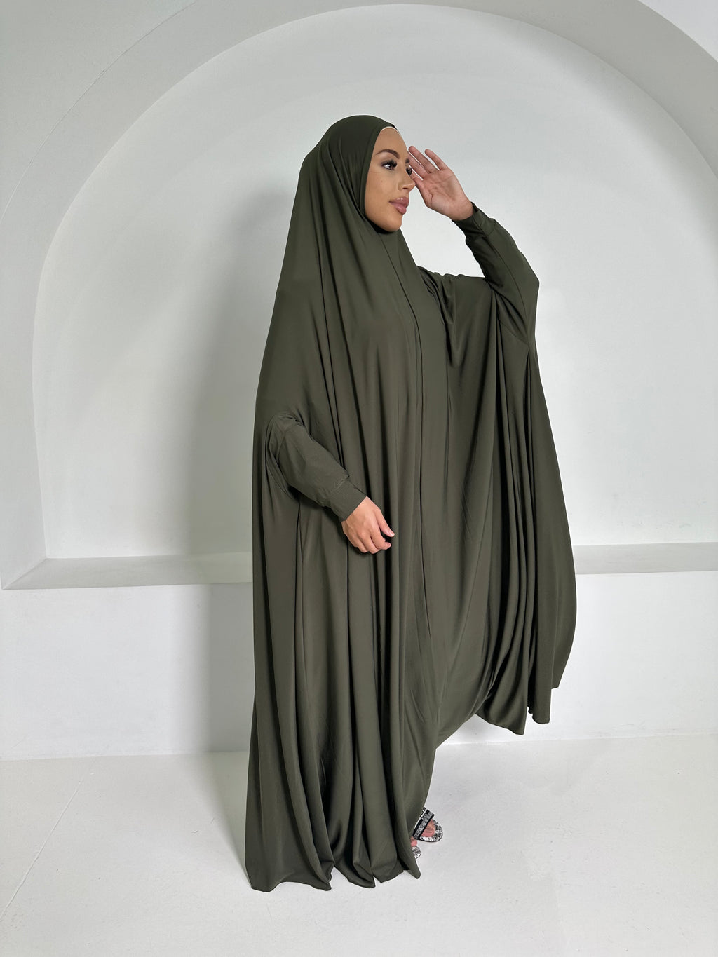 Floor Length Sleeved Jilbab