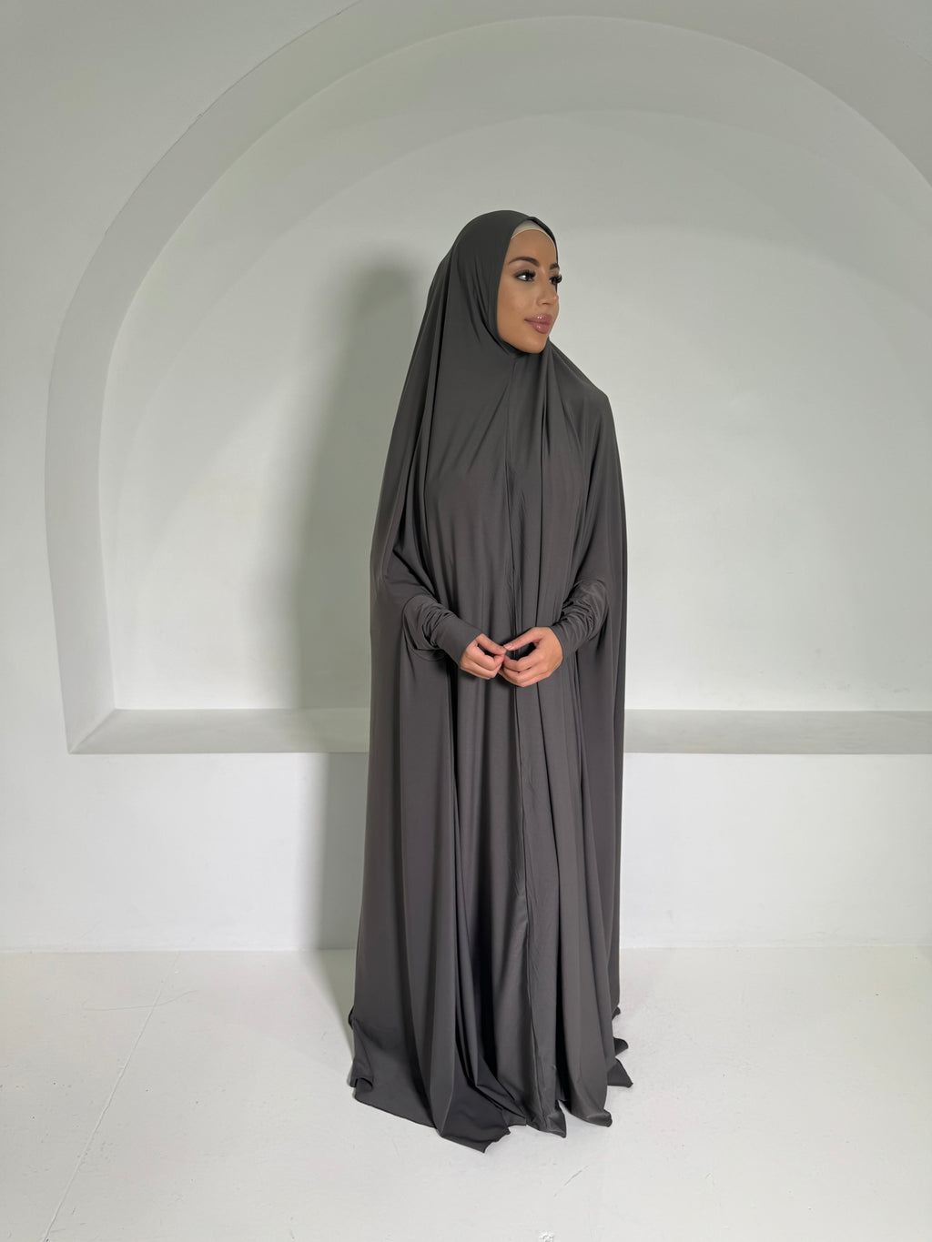 Floor Length Sleeved Jilbab