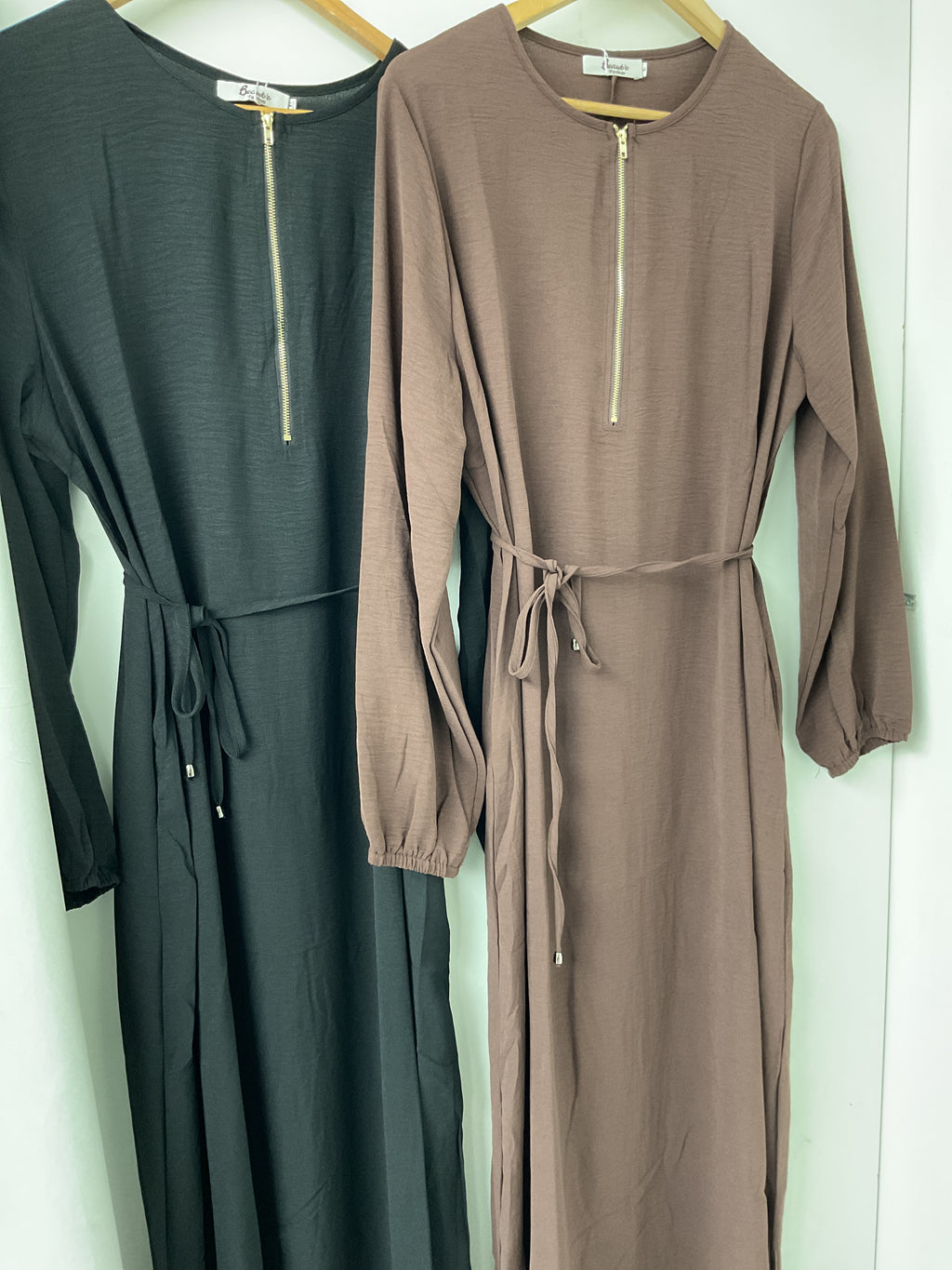 Basic zipper abaya