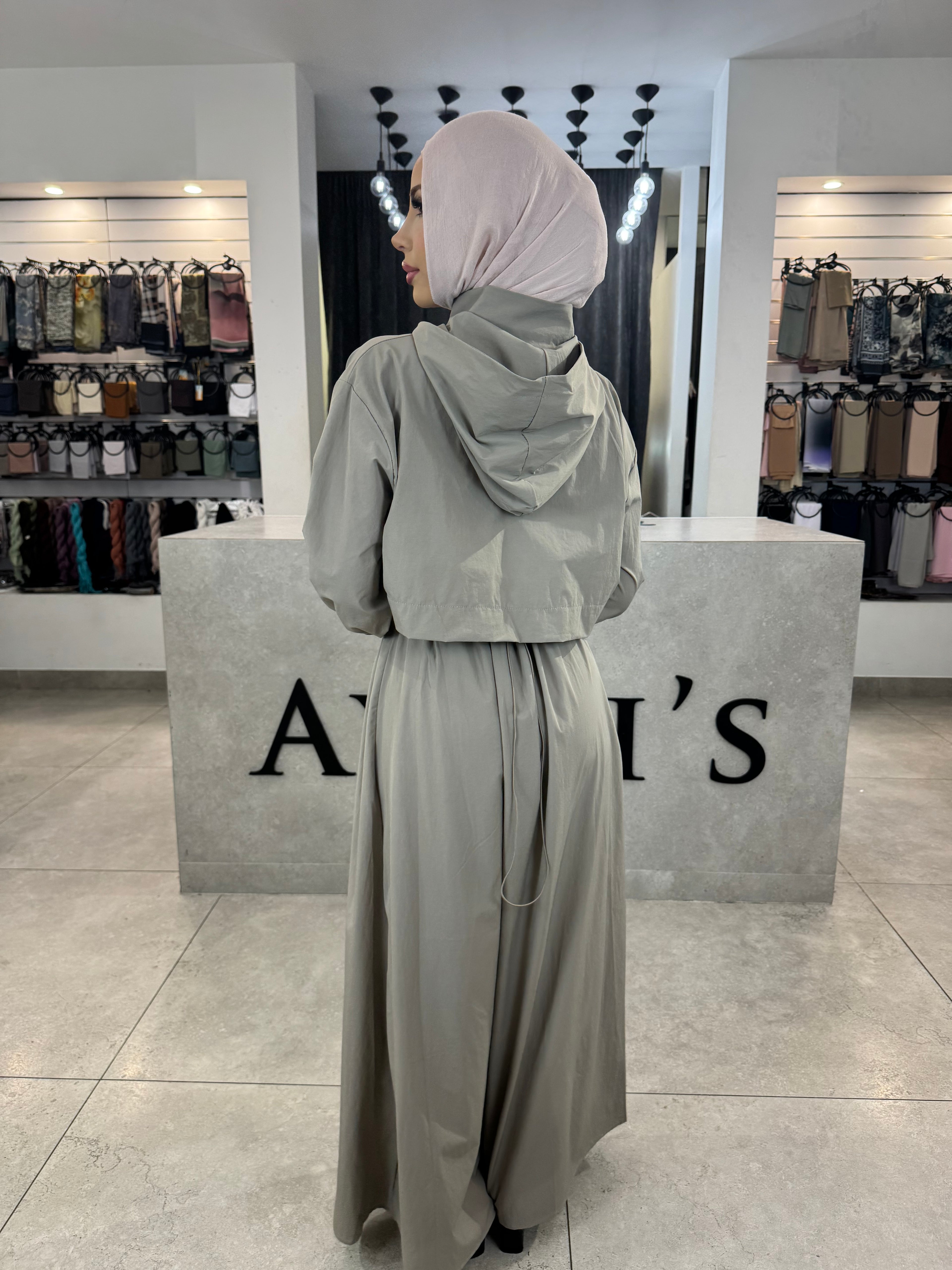 Windbreaker abaya
