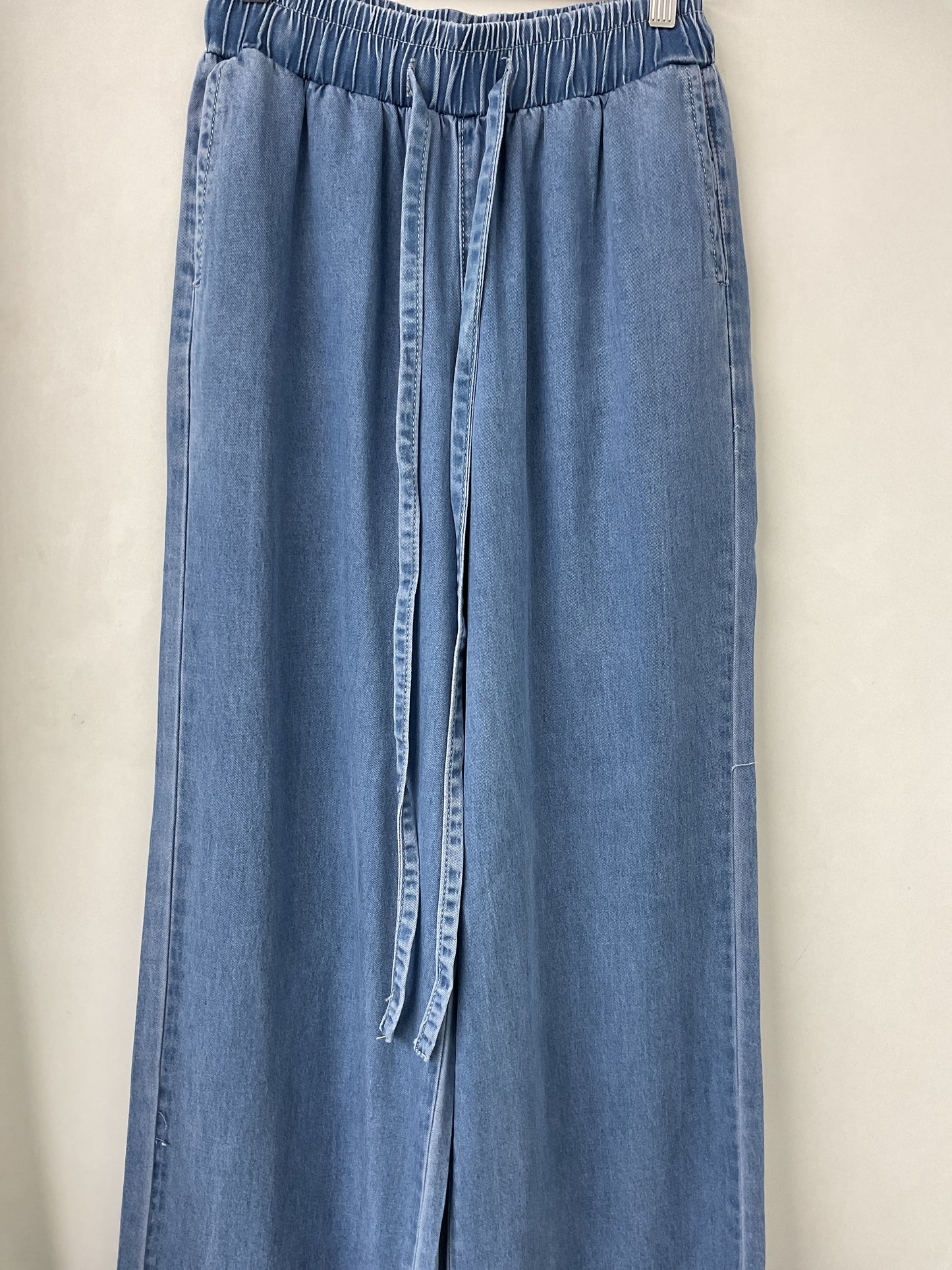 Light jeans