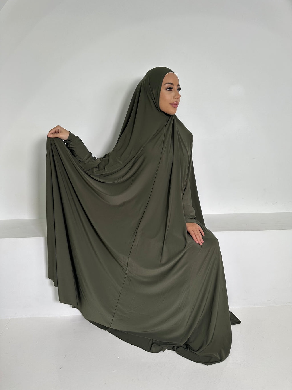 Floor Length Sleeved Jilbab