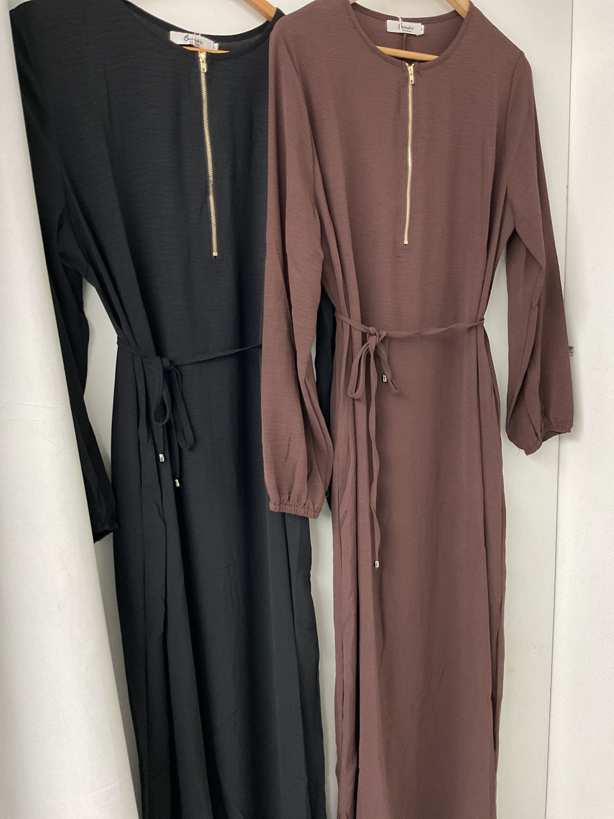Basic zipper abaya